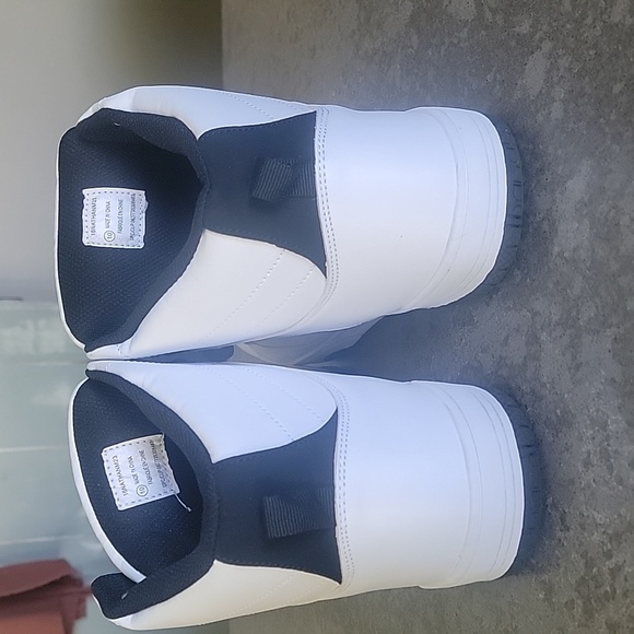 Athletic running shoes - Picture 4 of 4